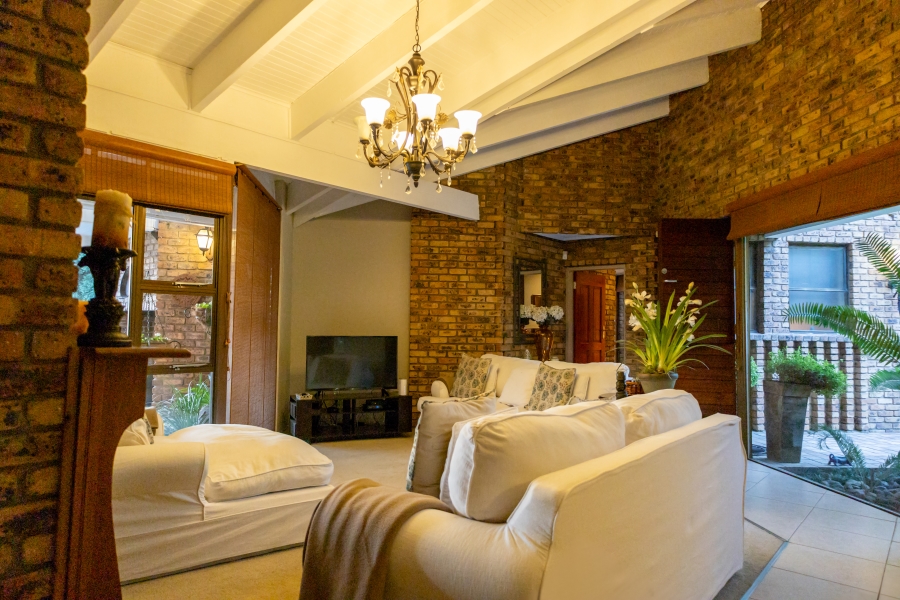 7 Bedroom Property for Sale in Mullersrust Free State